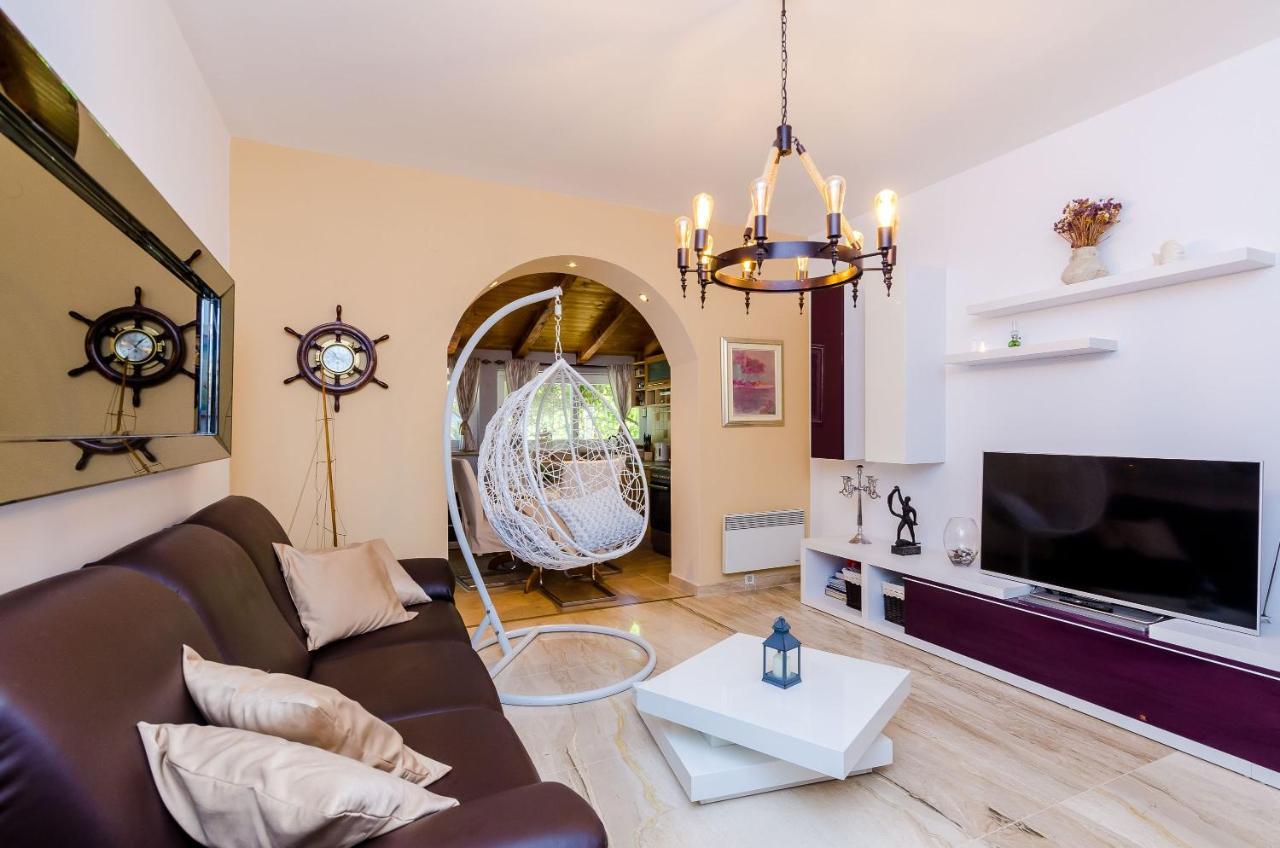 Lägenhet Camelia Luxury *